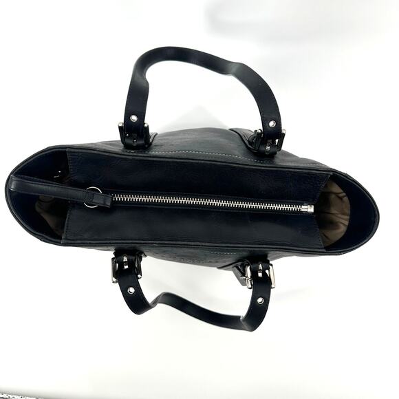 Coach Hamptons Shoulder‎ Tote Bag Black Leather Vintage Embossed Logo B06D-8E92 - Picture 4 of 13